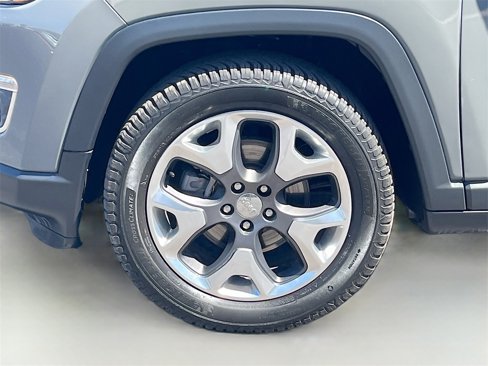 Used 2019 Jeep Compass Limited image 31