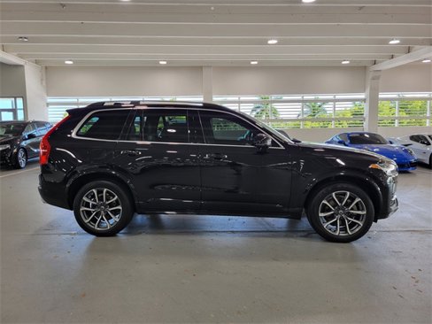 Used 2019 Volvo XC90 T6 Momentum w/ Advanced Package image 7
