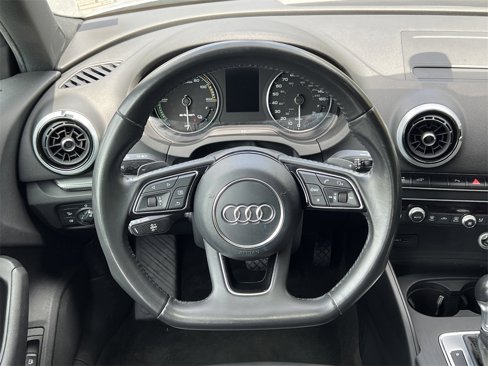 Used 2018 Audi A3 e-tron Premium Plus w/ Premium Plus Package image 18