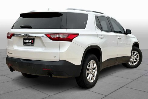 Used 2018 Chevrolet Traverse LT image 13