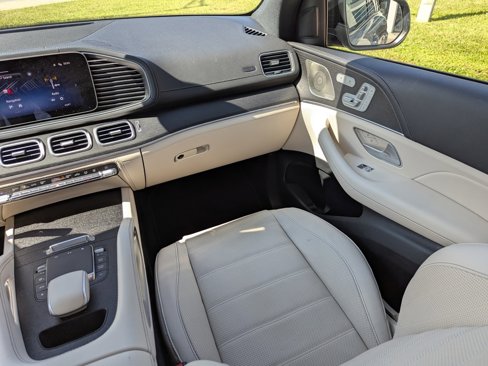 Used 2024 Mercedes-Benz GLE 450e 4MATIC image 16