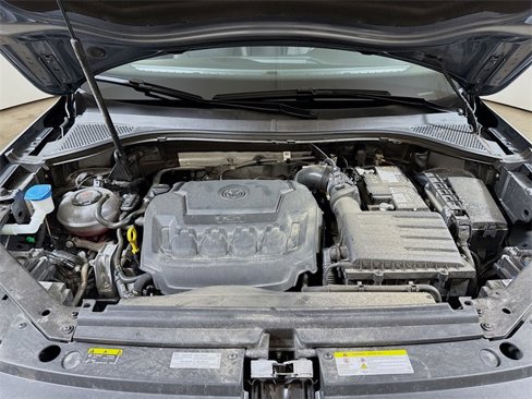 Used 2024 Volkswagen Tiguan Wolfsburg Edition image 29