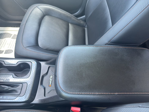 Used 2022 GMC Canyon AT4 image 17
