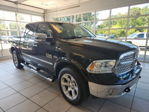 Used 2018 RAM 1500 Laramie w/ Convenience Group image 4