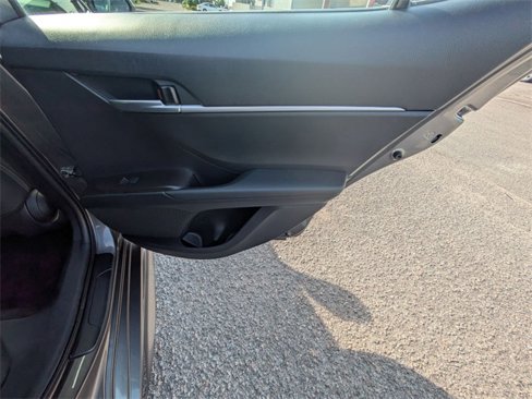 Used 2023 Toyota Camry SE image 27