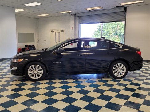 Used 2023 Chevrolet Malibu LT image 4