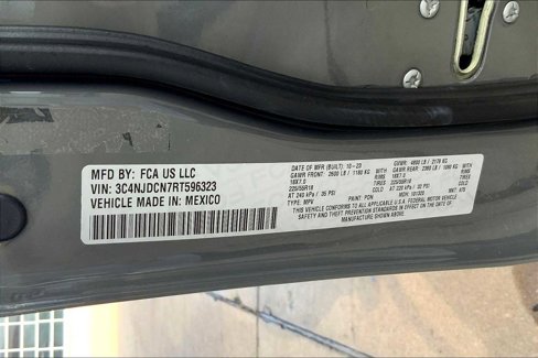 Certified 2024 Jeep Compass Limited image 34