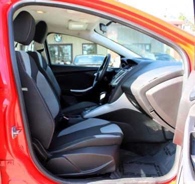 Used 2012 Ford Focus SE image 17