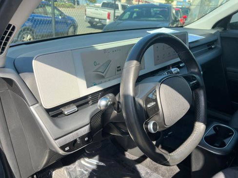 Used 2024 Hyundai Ioniq 5 SEL image 11