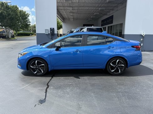 Used 2023 Nissan Versa SR w/ Trunk Package image 4