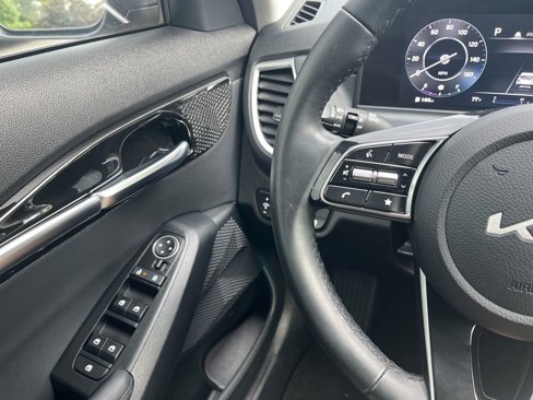 Used 2024 Kia Seltos EX image 18
