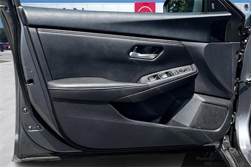 Used 2024 Nissan Sentra SV image 17