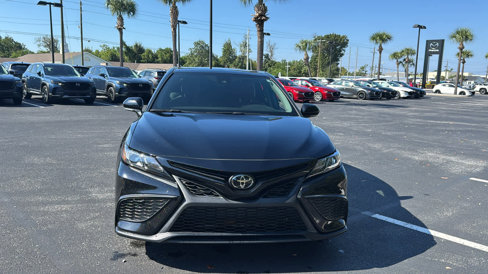Used 2023 Toyota Camry SE image 2
