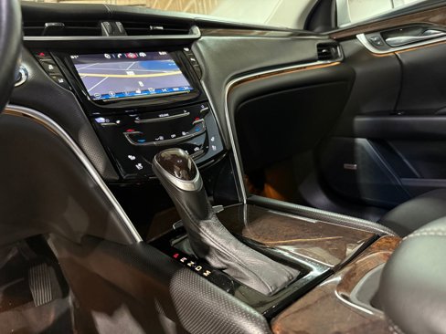 Used 2013 Cadillac XTS Luxury w/ Driver Awareness Package image 26