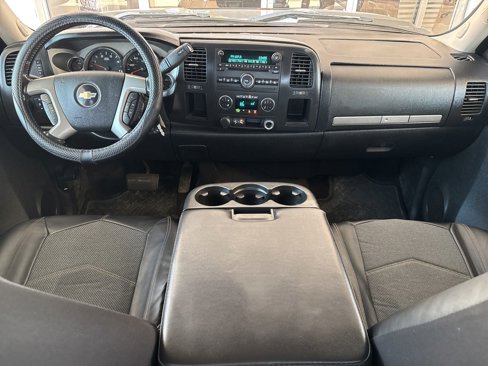Used 2007 Chevrolet Silverado 3500 LT w/ EZ-Lift Tailgate Package image 10