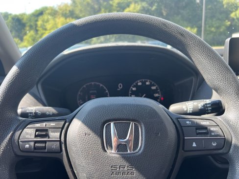 Used 2023 Honda HR-V LX image 13