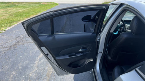 Used 2012 Chevrolet Cruze LT image 28