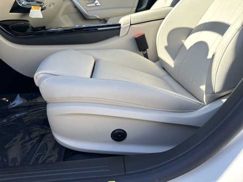 New 2026 Mercedes-Benz CLA 250 4MATIC image 17