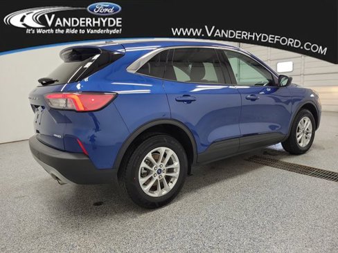 Used 2022 Ford Escape SE w/ Convenience Package image 3