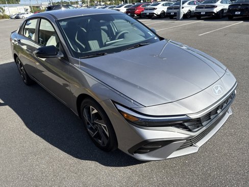 New 2025 Hyundai Elantra Sport image 5