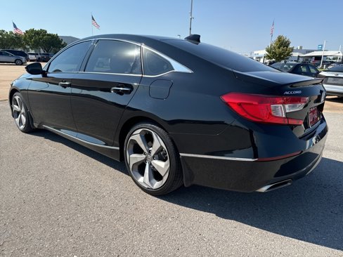Used 2018 Honda Accord Touring image 4