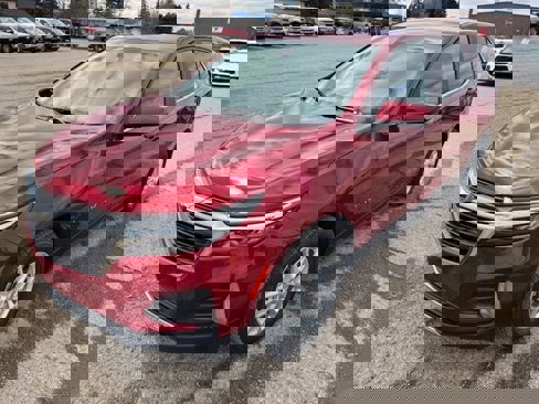 Used 2023 Chevrolet Equinox LT image 3