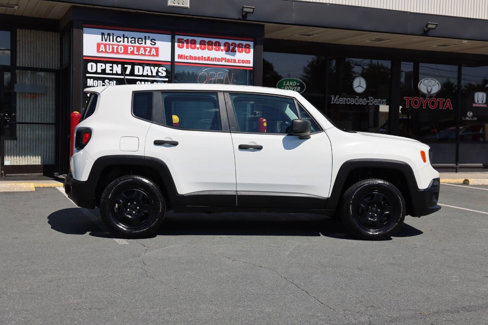 Used 2018 Jeep Renegade Sport w/ Power & Air Group image 3