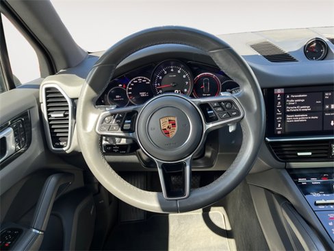 Used 2019 Porsche Cayenne image 12
