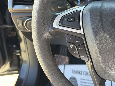 Used 2015 Ford Fusion SE image 39