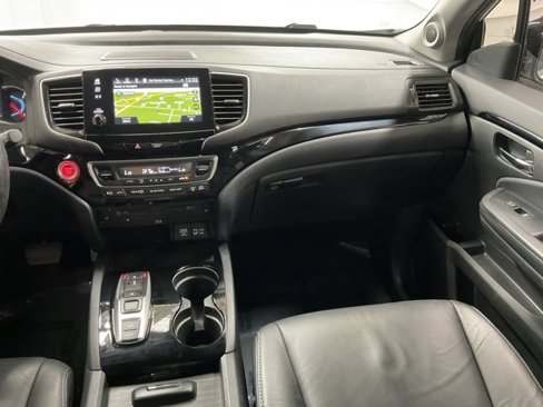 Certified 2020 Honda Pilot Touring image 19