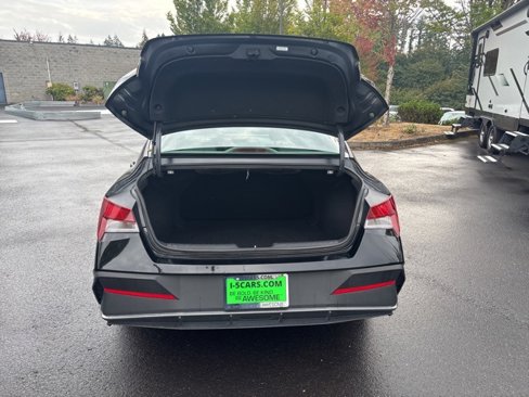 Used 2024 Hyundai Elantra SEL image 5
