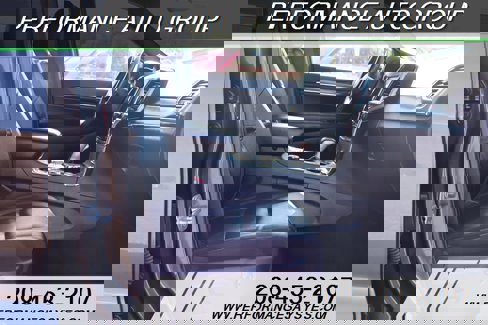 Used 2017 Jeep Grand Cherokee Limited w/ Trailer Tow Group IV image 12