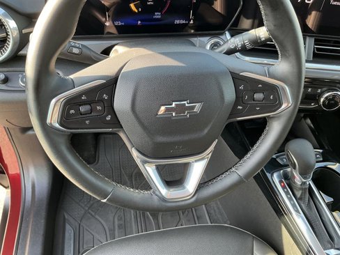 Used 2024 Chevrolet Trax ACTIV w/ Sunroof Package image 20