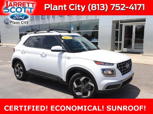 Used 2024 Hyundai Venue SEL image 1