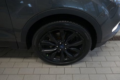 Certified 2018 Ford Escape SE w/ SE Sport Appearance Package image 15