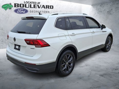Used 2022 Volkswagen Tiguan SE image 7