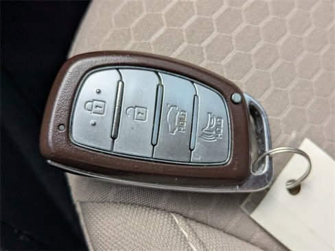 Used 2020 Hyundai Elantra Value Edition image 27