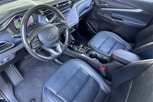 Used 2022 Chevrolet Bolt EUV Premier w/ Sun & Sound Package image 10