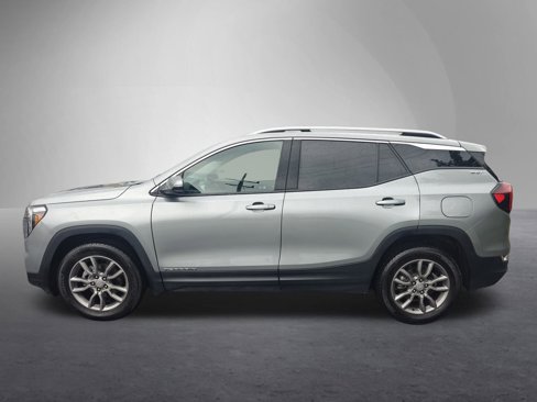 Used 2024 GMC Terrain SLT image 8