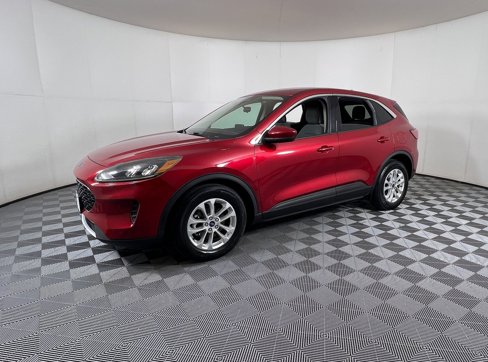 Used 2020 Ford Escape SE image 2