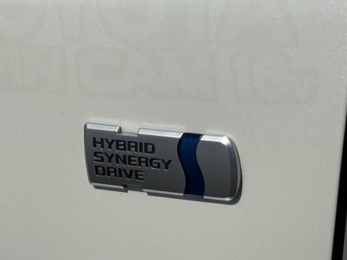 Used 2013 Toyota Prius V Five image 14