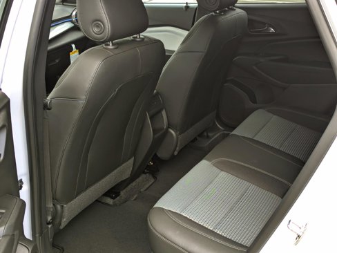 New 2026 Chevrolet Trax LT image 21