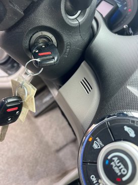 Used 2014 Honda Insight LX image 29
