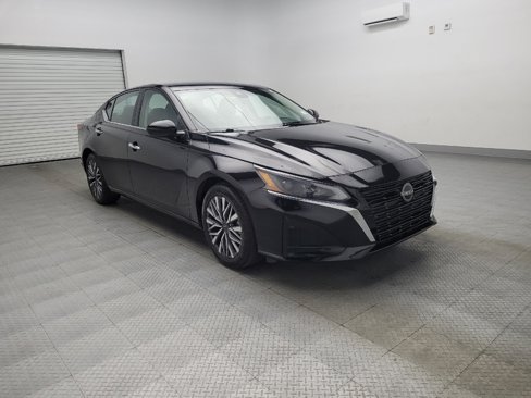 Used 2023 Nissan Altima 2.5 SV image 13