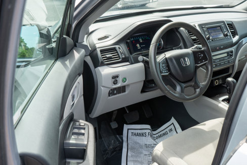 Used 2020 Honda Pilot LX image 10