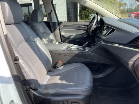 Used 2019 Buick Enclave Essence image 34