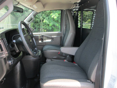 Used 2023 Chevrolet Express 2500 w/ Driver Convenience Package image 13