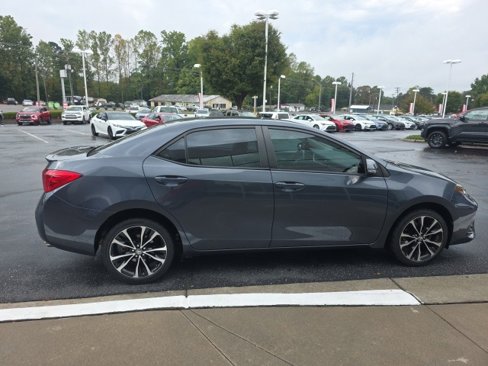 Used 2019 Toyota Corolla XSE image 7