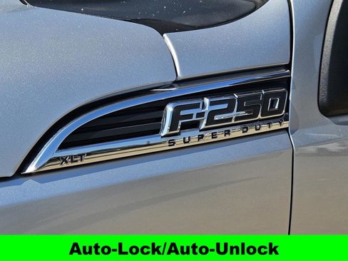 Used 2016 Ford F250 XLT w/ XLT Value Package image 11