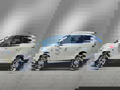 Used 2016 Lincoln MKT AWD w/ Equipment Group 201A image 2
